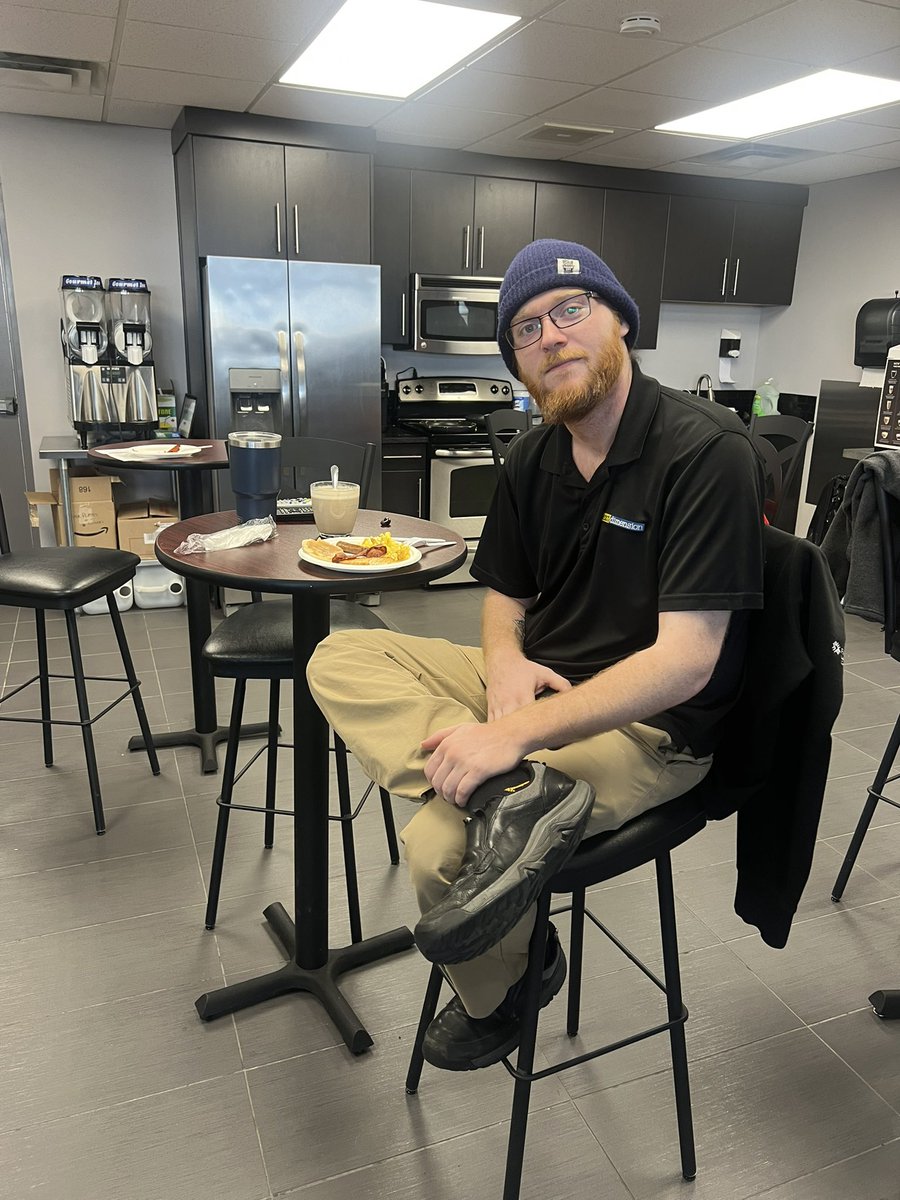 Another successful fundraiser breakfast in the books! Thanks to everyone who supported a great cause. Great food, even better company!
#FundraiserSuccess #CommunitySupport #BreakfastForACause #GratefulHearts #GivingBack
🥞❤️☕✨