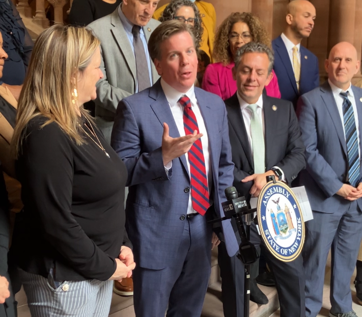 Raising New York tweet media