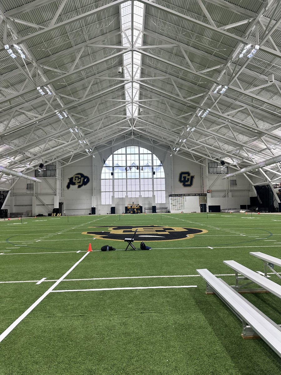 FieldYates's tweet photo. Here in Boulder for the Colorado Showcase, where a huge contingent of NFL executives, coaches and scouts is here. 

The Titans, Browns and Giants - picking 1, 2, 3 - have larger contingents in attendance.

Shedeur Sanders will throw today, while Travis Hunter’s participation remains to be seen. 

Full coverage with @LRiddickESPN on ESPN throughout the day.