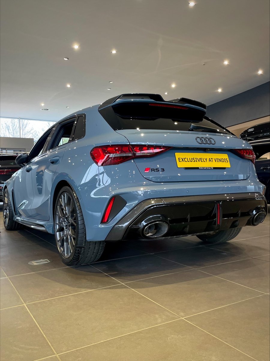 Gleaming in our showroom at Vindis #Audi Huntingdon! ✨🤩

This stunning #AudiRS3 in Kemora Grey is just crying out for you to jump in the driver's seat...

#AudiUK <a href="/AudiUK/">Audi UK</a>