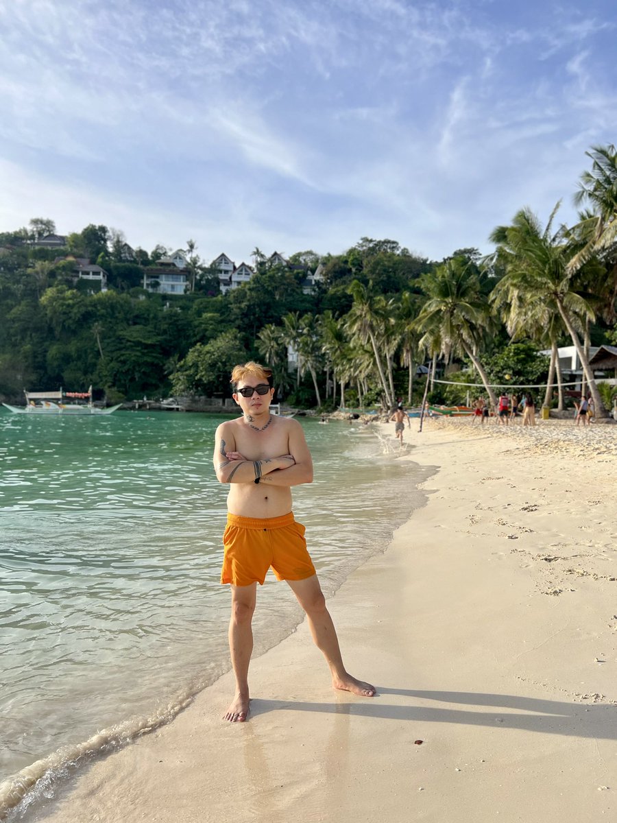 dary08168940's tweet photo. Enjoy life and be happy 😍💦🌊 
#lifeistoshort 🙏 https://t.co/2dIVHcsuoZ