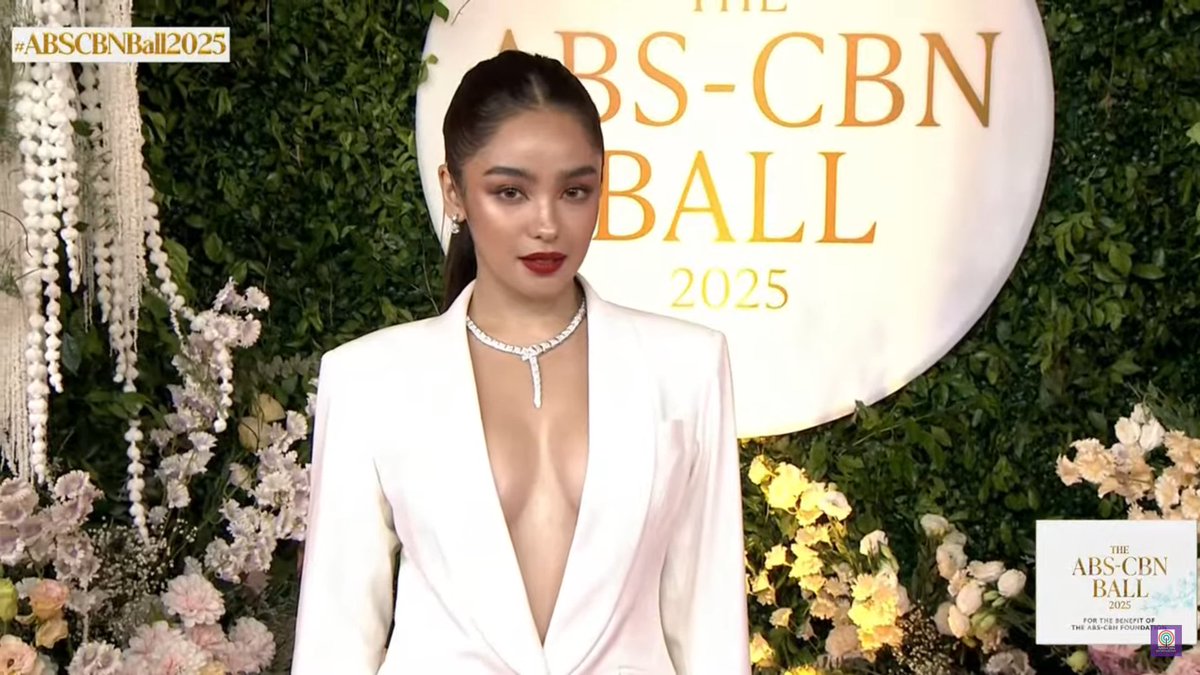 psngayondigital's tweet image. Aktres na si Andrea Brillantes, gorgeous-looking sa kanyang glam look para sa ABS-CBN Ball 2025.

(Youtube/ABS-CBN Entertainment)