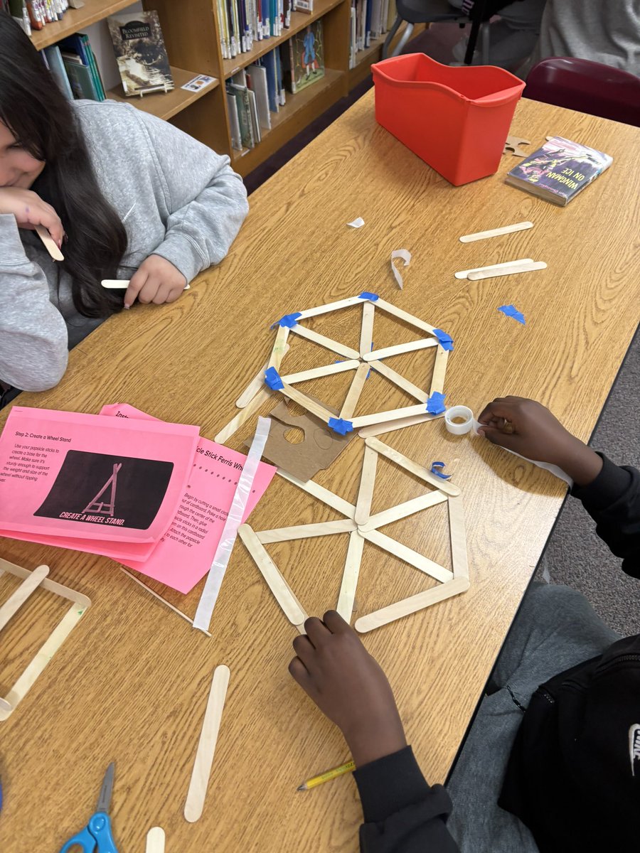 Mrs. Stepowyj tweet media