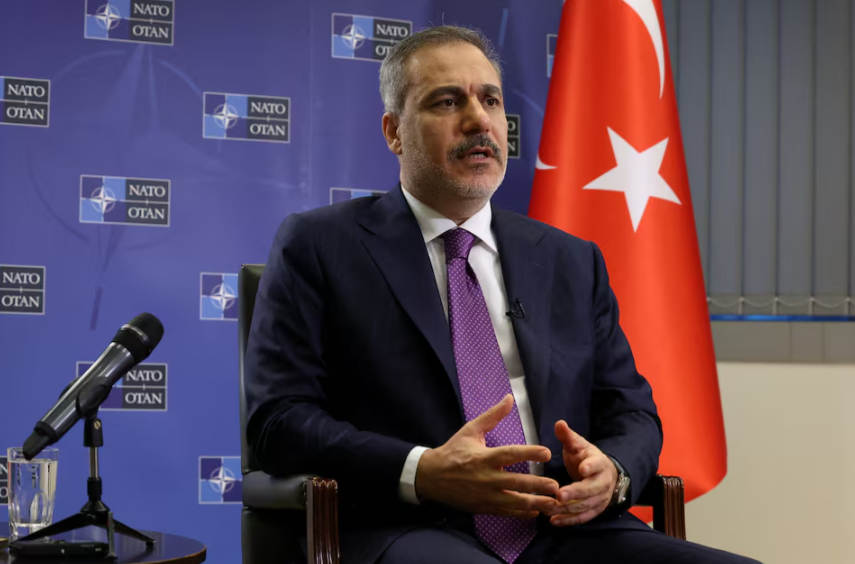 Scoop: Foreign minister Fidan says Turkey wants no confrontation with Israel in Syria. <a href="/Reuters/">Reuters</a> exclusive here: reuters.com/world/middle-e… Full interview here: reuters.com/world/middle-e… by <a href="/samianakhoul/">samia.nakhoul</a>