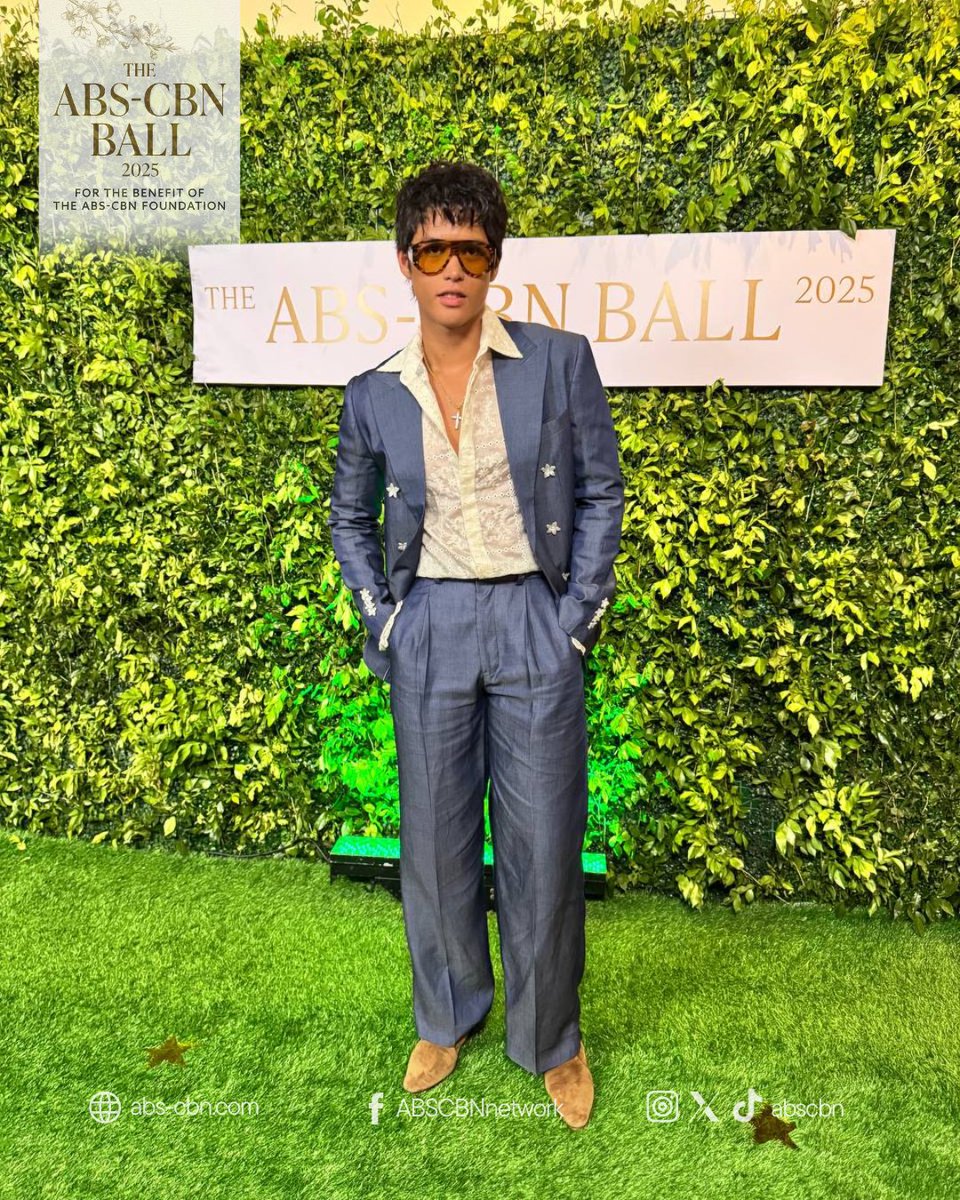 Kyle Echarri bringing a fresh and exciting energy to the ball. #ABSCBNBall2025 

Don't miss a moment! Tune in to the #ABSCBNBall2025 livestream for exclusive red carpet moments: youtu.be/UednlVF9Deo