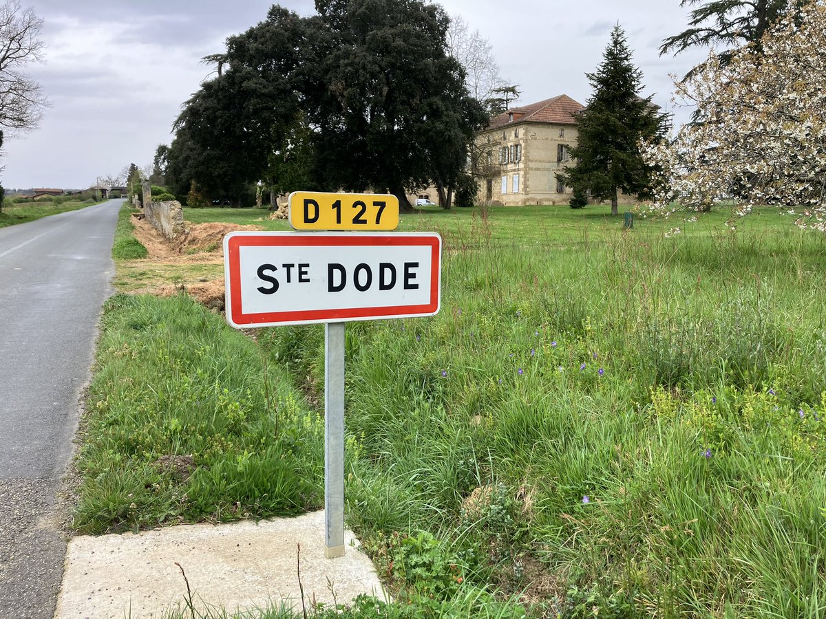 Sébastien Audra (@sebaudra) on Twitter photo 🌳📱 Un arbre offert par <a href="/OrangeOccitanie/">Orange Occitanie</a> à la commune de Sainte-Dode, dans le #Gers, pour sa 3ème place au Challenge Collect’Mobile, organisé avec l’AMF32.
Bravo et merci aux citoyens pour leur engagement en faveur de l'économie circulaire ! #RSE #Environnement 🌳📱 Un arbre offert par <a href="/OrangeOccitanie/">Orange Occitanie</a> à la commune de Sainte-Dode, dans le #Gers, pour sa 3ème place au Challenge Collect’Mobile, organisé avec l’AMF32.
Bravo et merci aux citoyens pour leur engagement en faveur de l'économie circulaire ! #RSE #Environnement