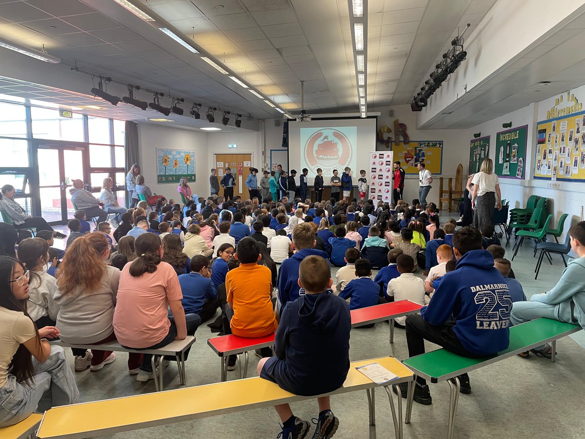 We were back at <a href="/DalmarnockPS/">Dalmarnock Primary</a> this morning to finish off our 'Talking Football' work by attending an assembly with <a href="/ClydeFC/">Clyde FC</a>  player Ross Lyon who answered questions from the young people and from Mr Neil, the headteacher.

🎙⚽