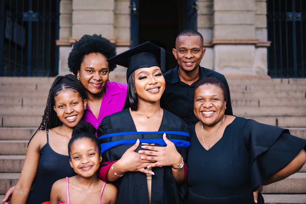 “Success is not the absence of failure, it's the persistence through failure.”

 — Aisha Tyler.

#2ndBelt
#Graduation2025