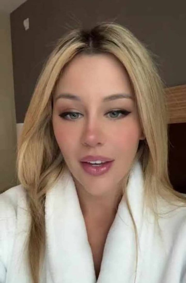 Beautiful look in beautiful morning🥰😍
📢No shit this morning text responsible,and mean your word not useless word💞