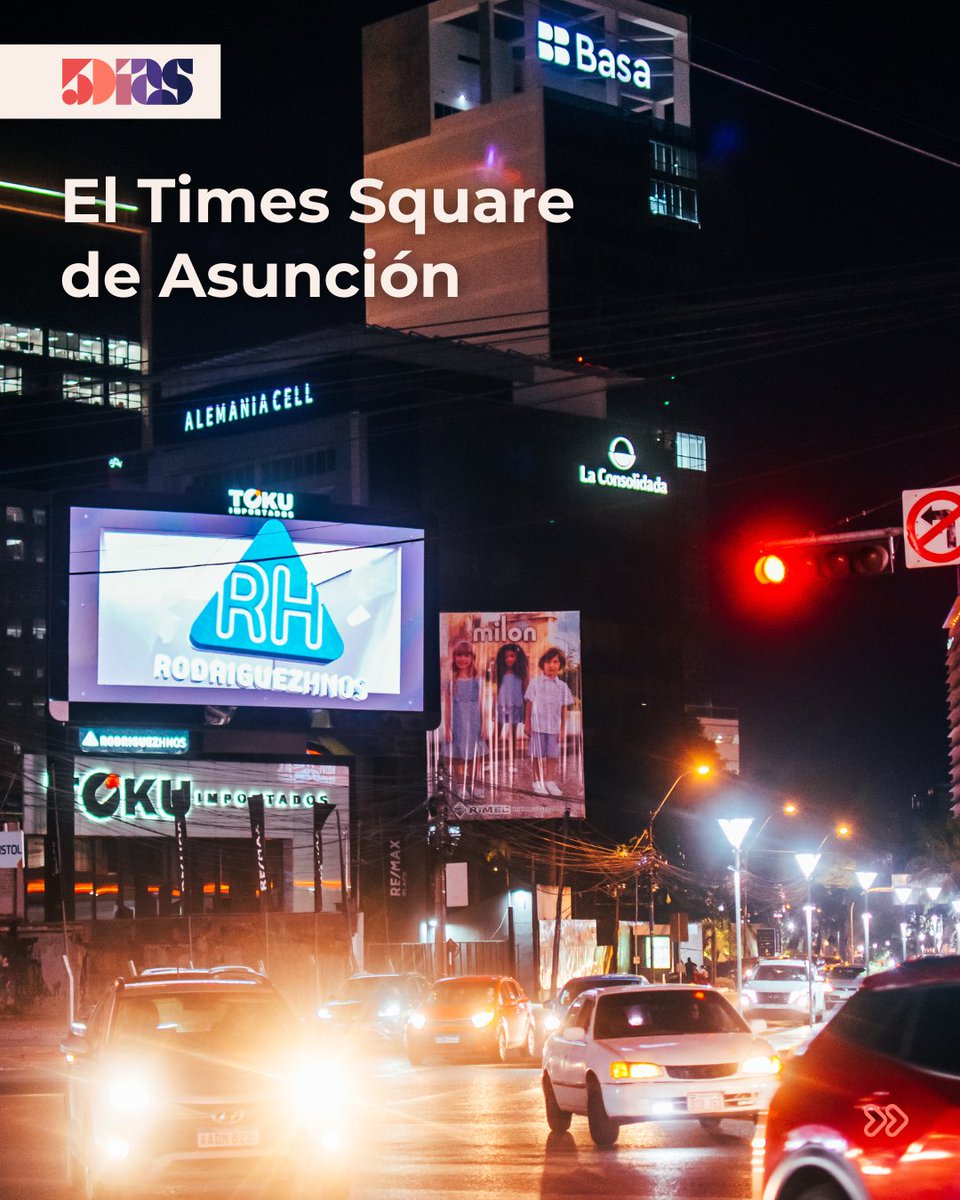 5DiasPy's tweet photo. ¡Llegó la nueva pantalla LED curva de RH!✨📊🎯 
Ubicada en Aviadores y San Martín, con tecnología de punta, colores vibrantes y full métricas para tu marca

Impactá en el nuevo Time Square asunceno

https://t.co/J4KaABRYSV
#PublicidadOOH #RHLED #TimeSquareAsunceno https://t.co/NyoBmJs3e5