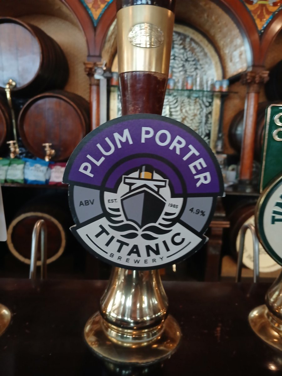 micktcos68's tweet photo. Friday swap over @TitanicBrewers #Plumporter &amp; @thornbridge #JaipurIPA two old fav's going head to head @CrownBarBelfast @Nicholsonspubs @MRMELISH @bftwni @camra_ni @belfastboon @PlumPorter @caskmarque @CaskFinder https://t.co/83INiiVZy4