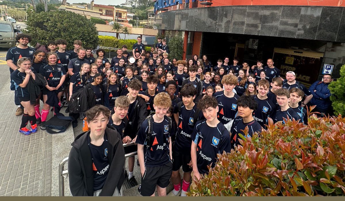 Day 2: The group is well rested and raring to go! Shout out to our sponsors <a href="/AspireFurze/">Aspire Furzedown</a> for providing our wonderful tour tops 👕