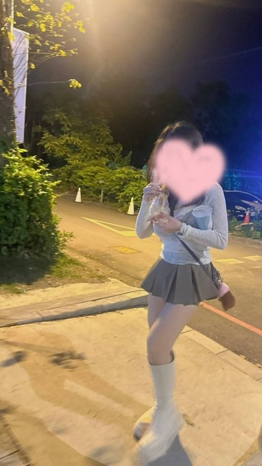 @Sexytodashu 想認識參加活動的，最好打招呼的時候把照片也帶上哦，我不忙的時候我會給大家回覆私信的。 #台中 https://t.co/OLBk5s78ac