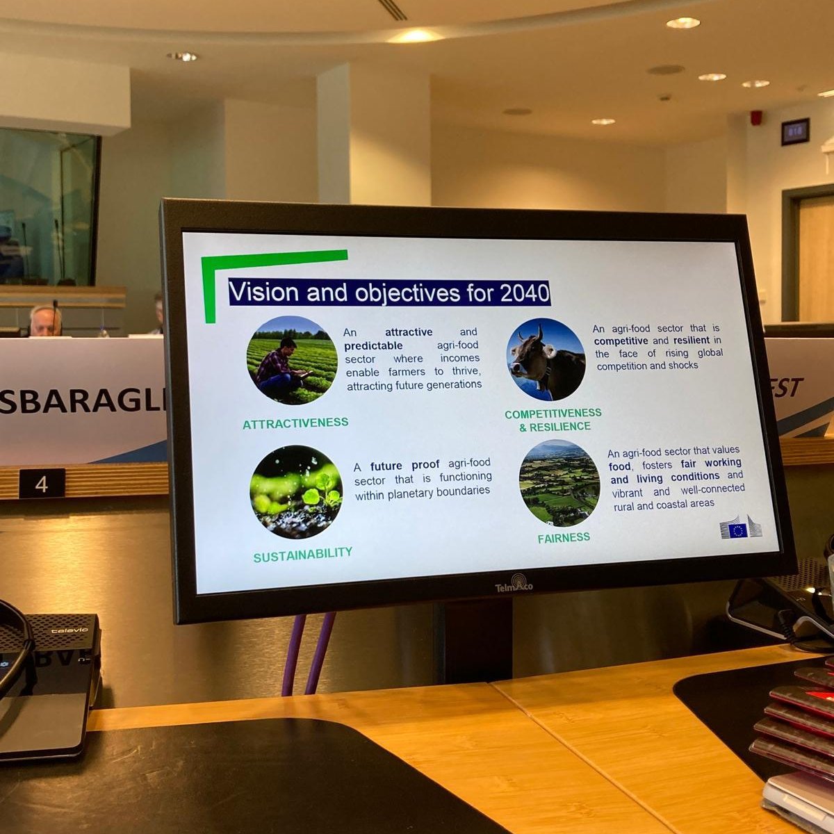 YFTAs_EU's tweet photo. This week, Elena Sbaragli represented #YFTAs in a panel at @EU_EESC on the role of community-led initiatives in fostering sustainable food systems & fair income for EU farmers.🌍🧑🌾
A big thank you for the opportunity to bring youth perspectives to this crucial discussion! 🌍🌱 https://t.co/m1giCs08mk