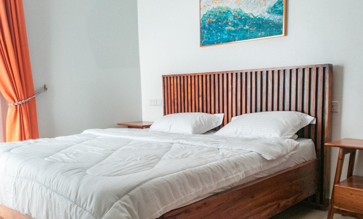 HeartEntebbe's tweet photo. Care for a slice of paradise this weekend? Rent our Airbnb apartment at the Bellavista apartments, Pearl Marina, Entebbe. Only 60 dollars a night, fully furnished, self check in, free WIFI, in a serene environment. Reservations: 0758116702. https://t.co/4aSma0hYR5