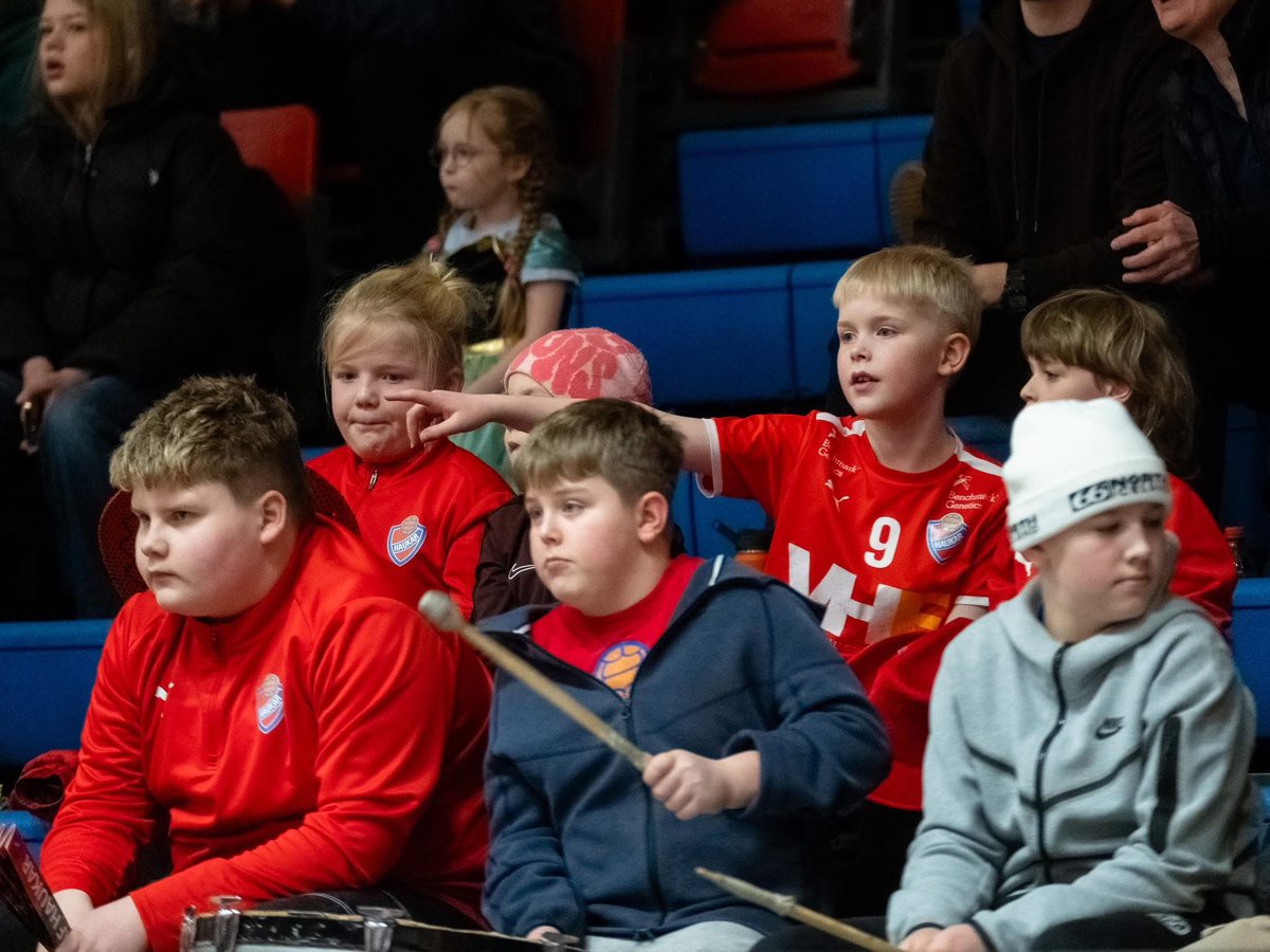 Kæra Haukafólk. Ykkar stuðningur skiptir máli. Mætum á völlinn og styðjum strákana áfram, þeir treysta á ykkar stuðning. 

Miðasala enn í fullum gangi
⬇️⬇️⬇️⬇️⬇️

stubb.is/events/nKEzYo