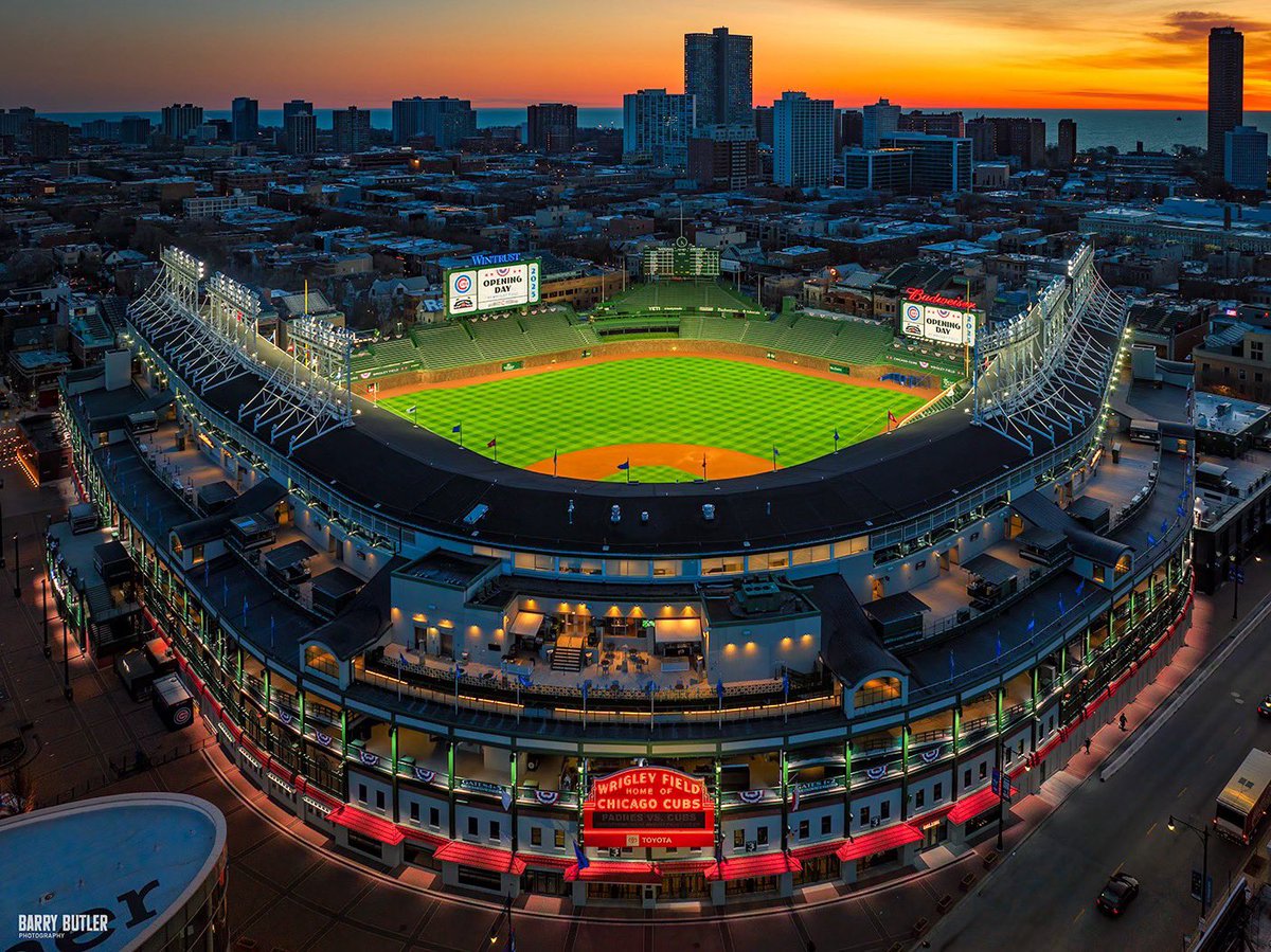 Home Opener Sunrise.   This morning's start as the baseball season at Wrigley Field begins.  #weather #news #ilwx #chicago #cubs