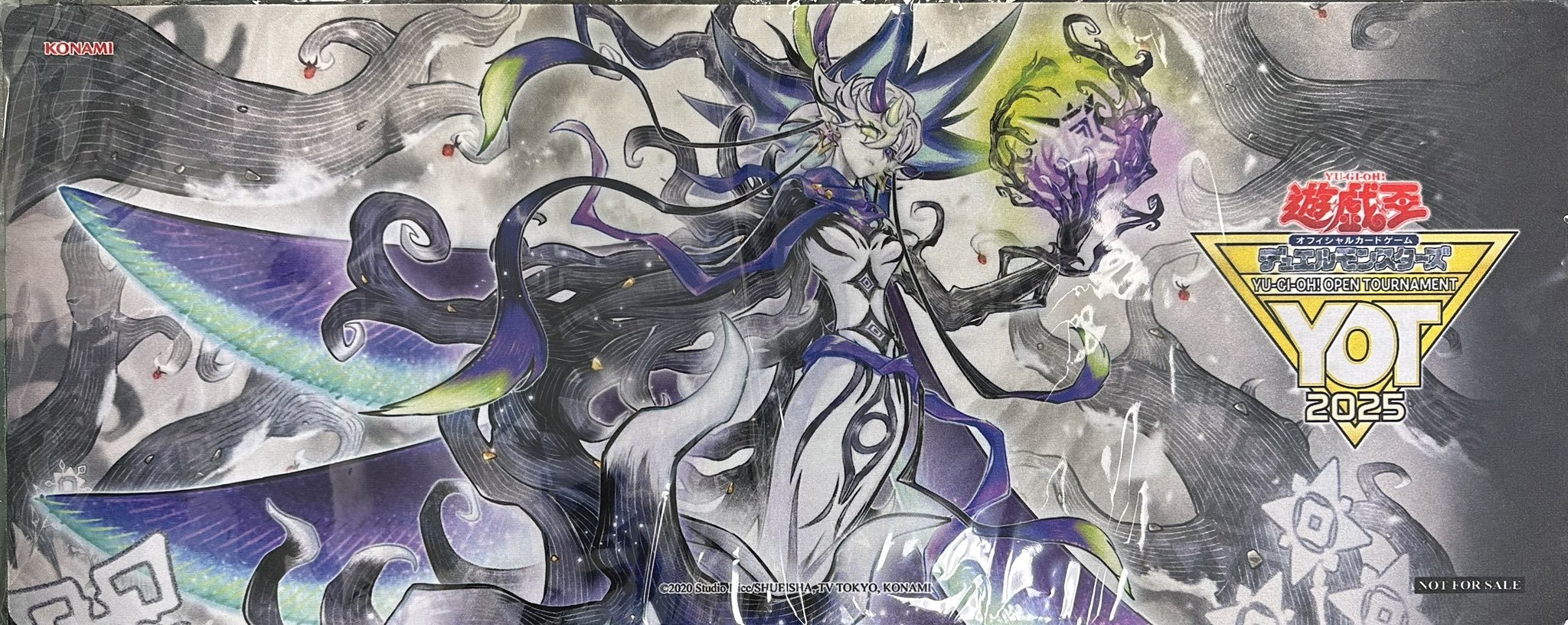 未開封　遊戯王　白き森の妖魔ディアベル　ハーフ　プレイマット 未開封遊戯王白き森の妖魔ディアベルハーフプレイマット