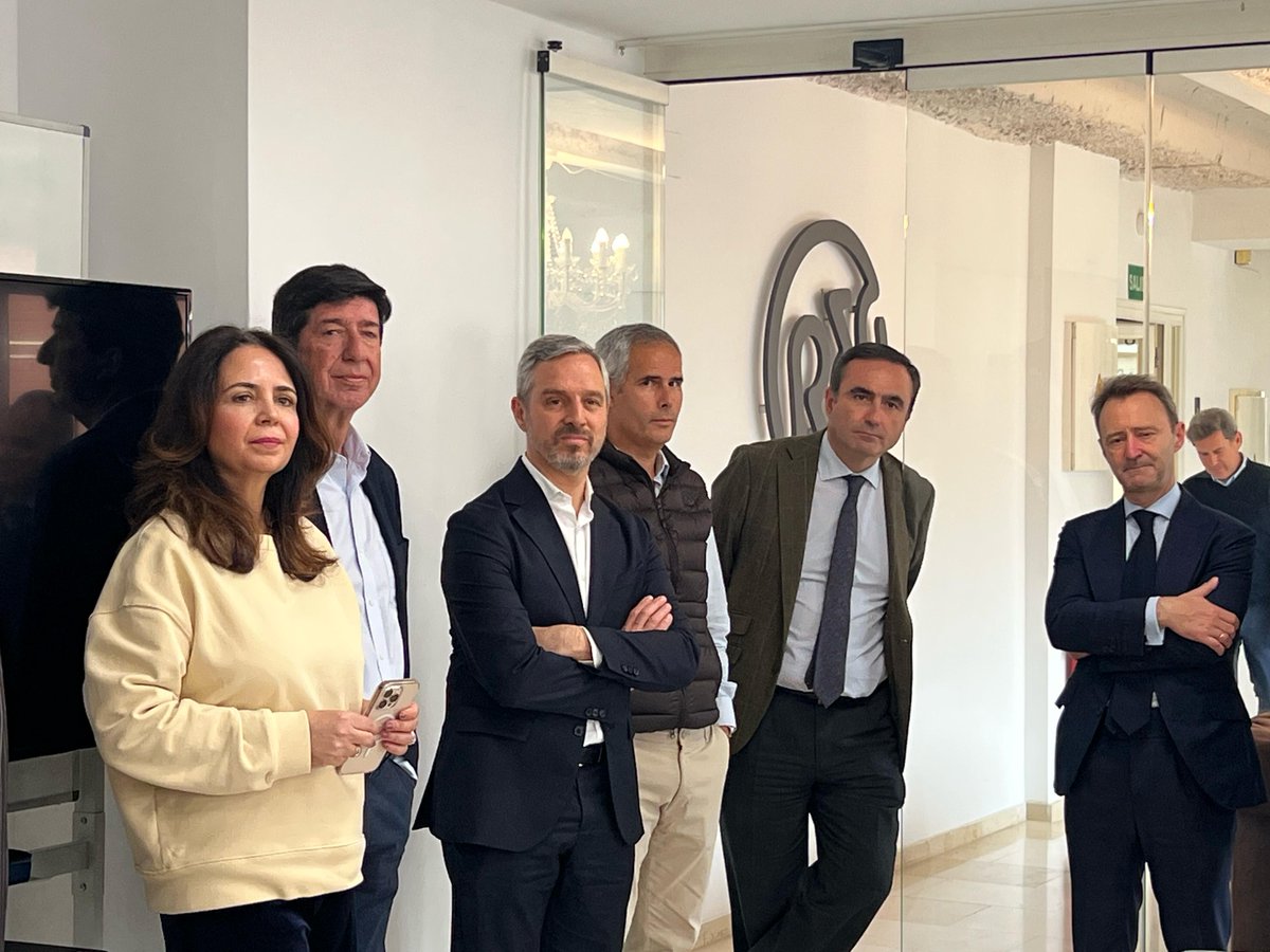 La aceleradora de startups <a href="/espacio_RES/">espacio_RES</a> impulsa desde #Sevilla proyectos punteros a nivel nacional e internacional. He tenido la oportunidad de conocer su labor junto a mi compañero y amigo <a href="/juanBravoBaena/">Juan Bravo Baena</a>. Talento brillante con sello andaluz. ¡Enhorabuena!