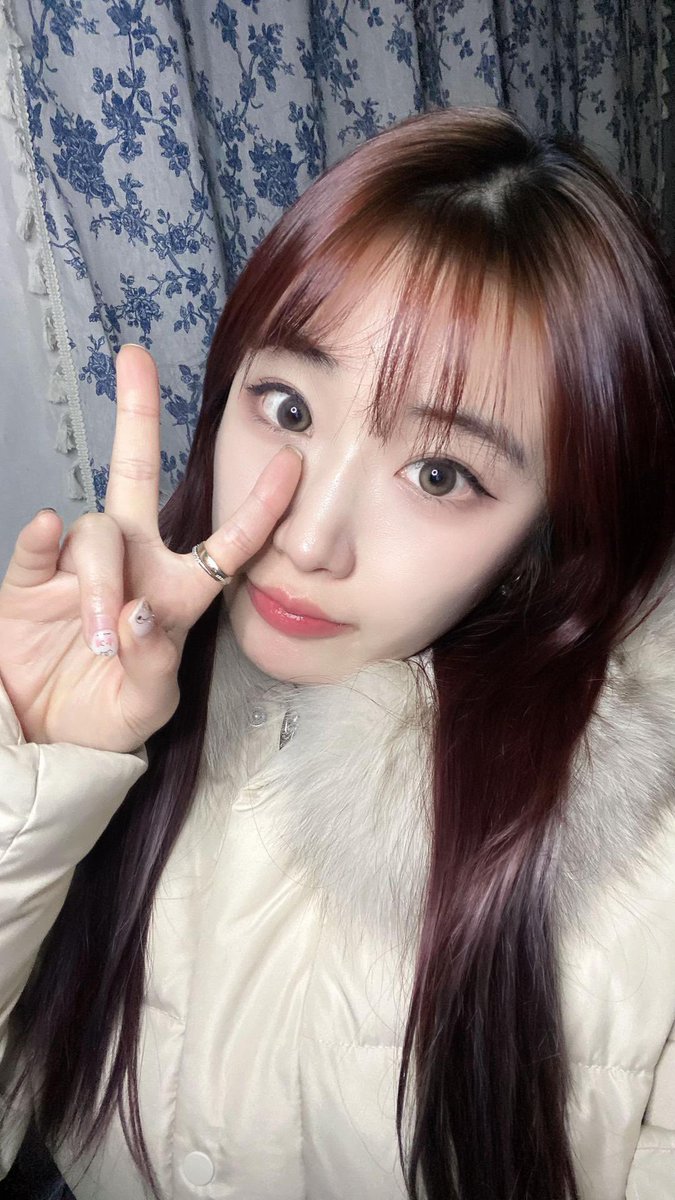 🌳 TIKTOK 🌳 
250404 - #SEORYOUNG

“Good night🫵💋”

🔗 vm.tiktok.com/ZNdLf91D9/

#공원소녀 #GWSN #公園少女 #公园少女 <a href="/official_GWSN/">공원소녀 GWSN</a> #서령 #ソリョン