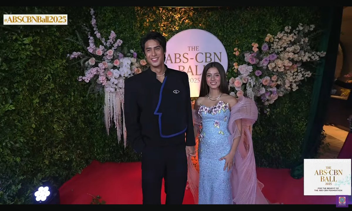 CertKap's tweet image. The phenomenal love team is here!

DONBELLE TAGSIBALL
#DONNYDazzlesTheNight #AllEyesOnBELLE