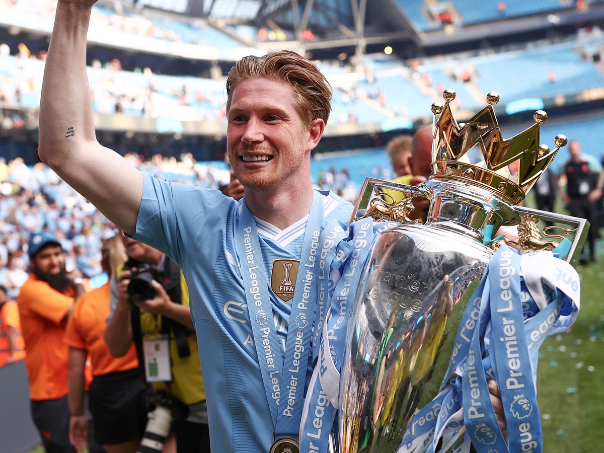 The best midfielder in Premier League history.