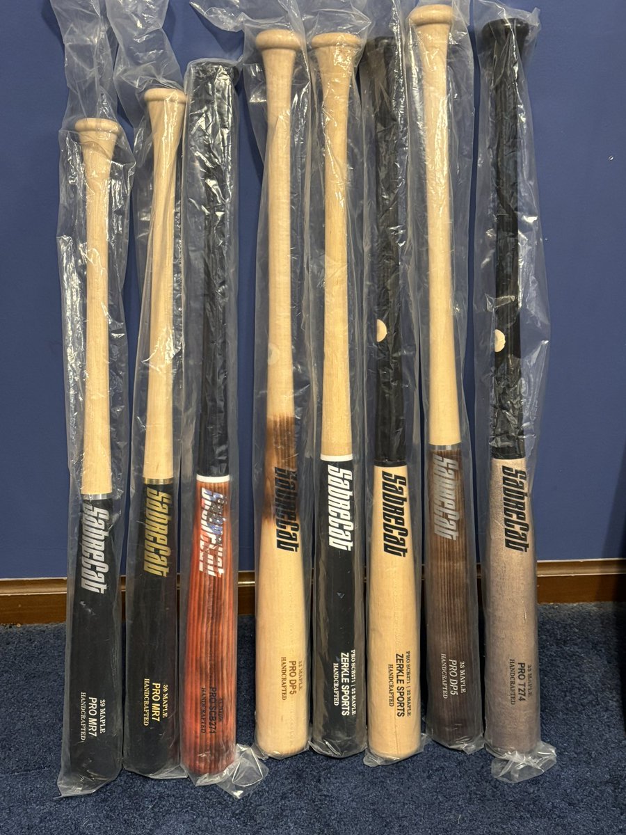 ZerkleSports's tweet image. Not torpedos but damn good sticks from my friends @SabreCatBats. #hitmeup to discuss your wood bat needs, and if they include a torpedo model, they have a few of those as well.