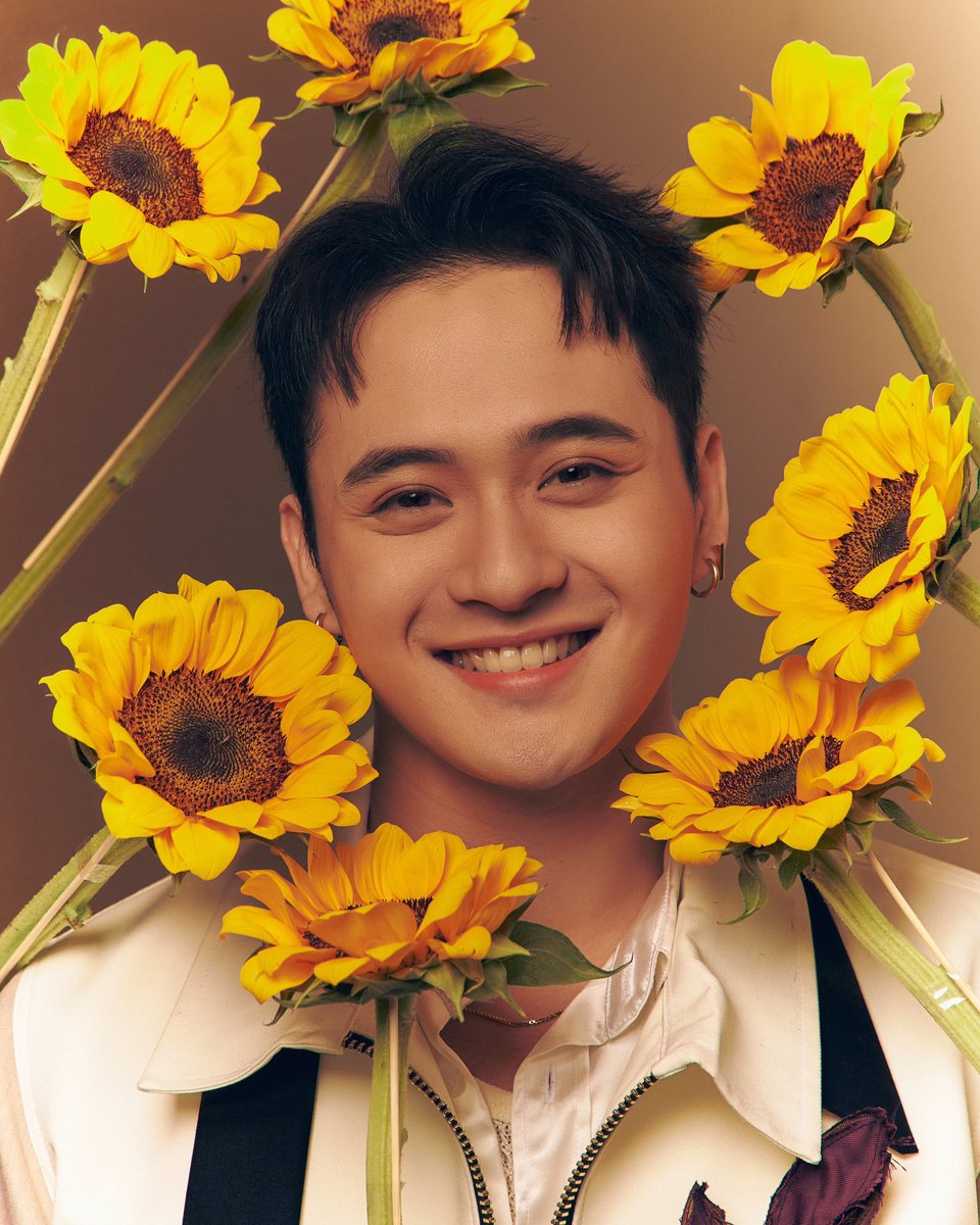 #BGYO | #ABSCBNBall2025 PHOTO SERIES
🏹 <a href="/BGYO_Akira/">Akira Morishita</a> 

Flowers for you. And this divine love? It’s all for you 😍

Keep streaming the ‘BGYO’ EP here:
🔗 orcd.co/bgyoep_spotify

KEEP SHINING BGYO

#BrighterTogether