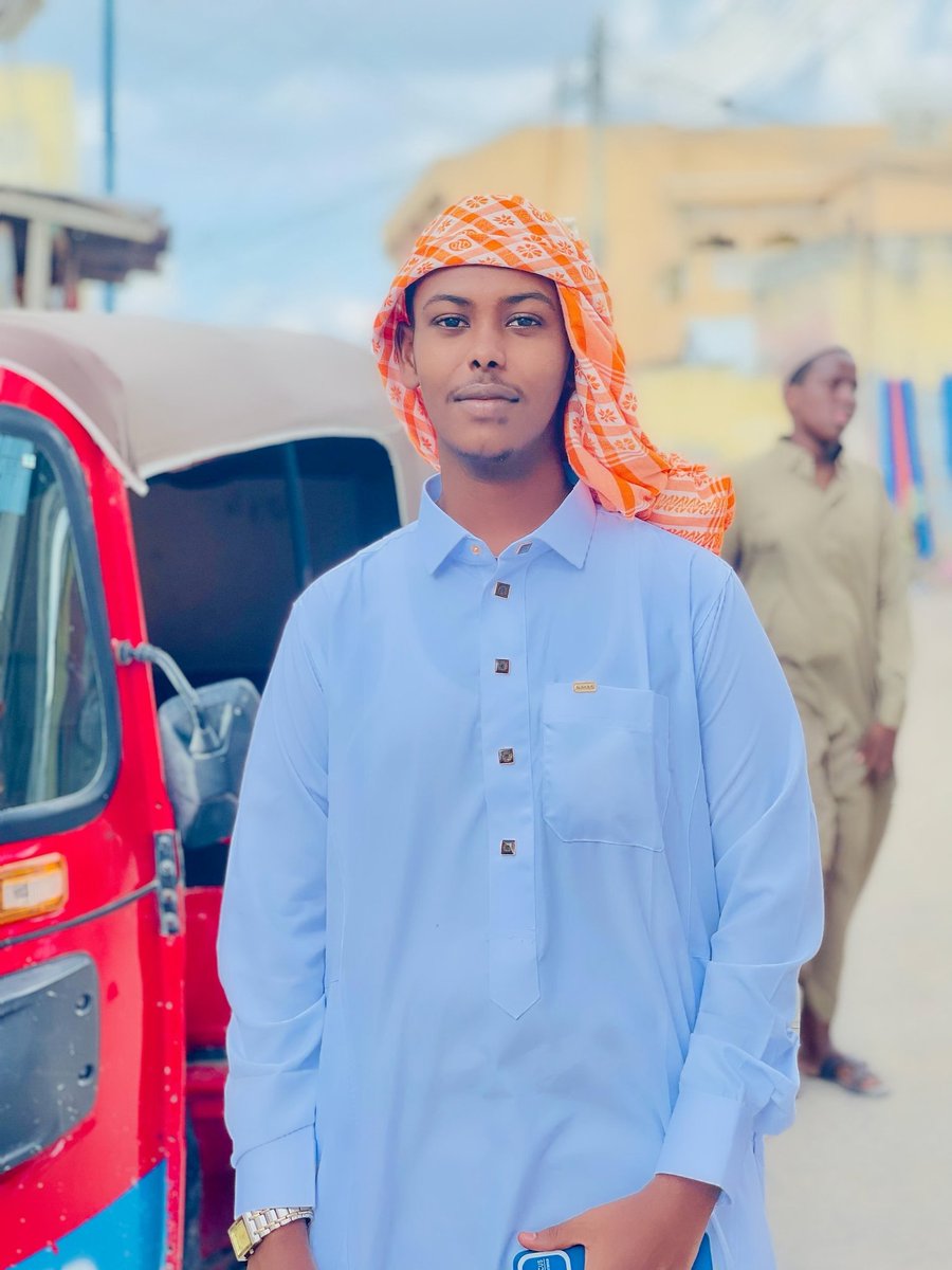 Abdiwahed025's tweet photo. Jaalleyaal, Jumca Hilwa. 🖐🖐
#jumca #jimcamubarak https://t.co/43u8AoiPoB