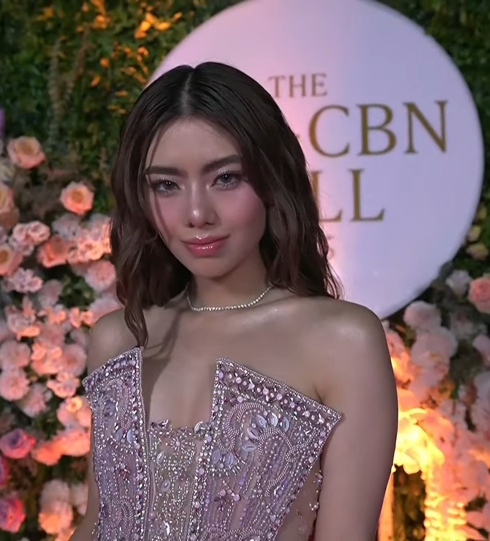 onlyyforbinii's tweet photo. MIKHAIAAAAAAAH!

BINI BRIGHTER TOGETHER
#BINIatAbscbnBall2025 #BINI https://t.co/hXbBdsRFQ9