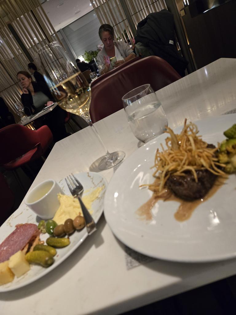 Lounge Tapas! Thank you <a href="/AirCanada/">Air Canada</a>