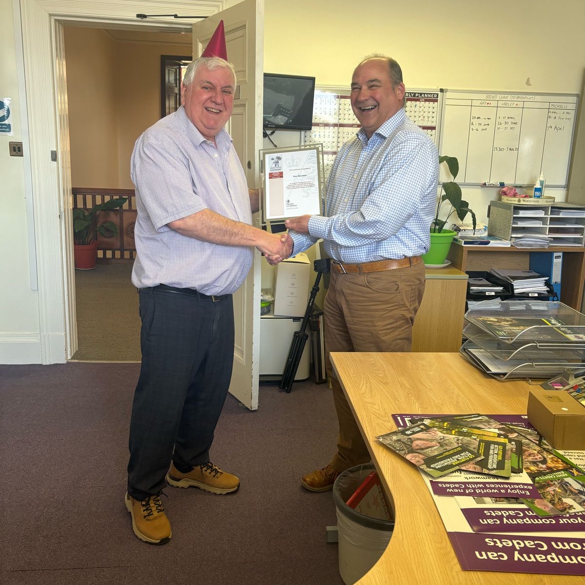 We want to wish our Regional Employer Engagement Director, Roy McLellan, a very happy retirement! The Engagement and Communications team couldn't pass on the opportunity to present the first-ever Rust Award. 👋🤝🥳