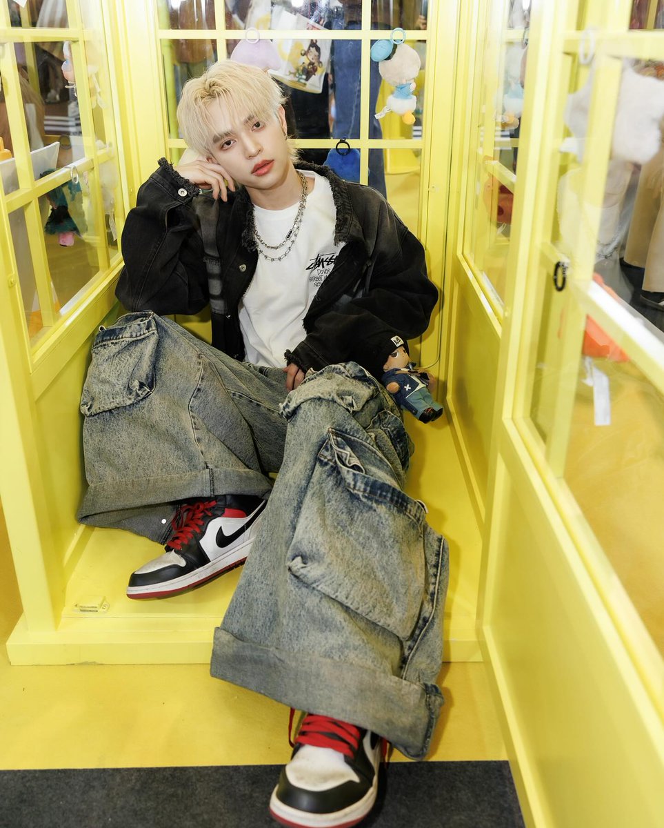 soundnation24's tweet image. #JamesNa IG post 
20250404
Very handsome, real fan of the brands, greatest as a guest 🤩
#POPMARTxHOWLS
#POPMARTTH #POPMARTTHAILAND
#HELLOCENTRALWESTGATE
#POPMARTCENTRALWESTGATE