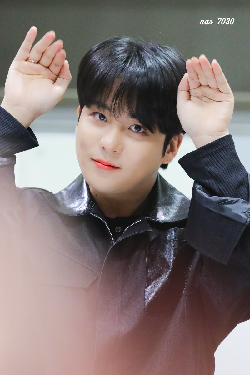 나스🐻 tweet media