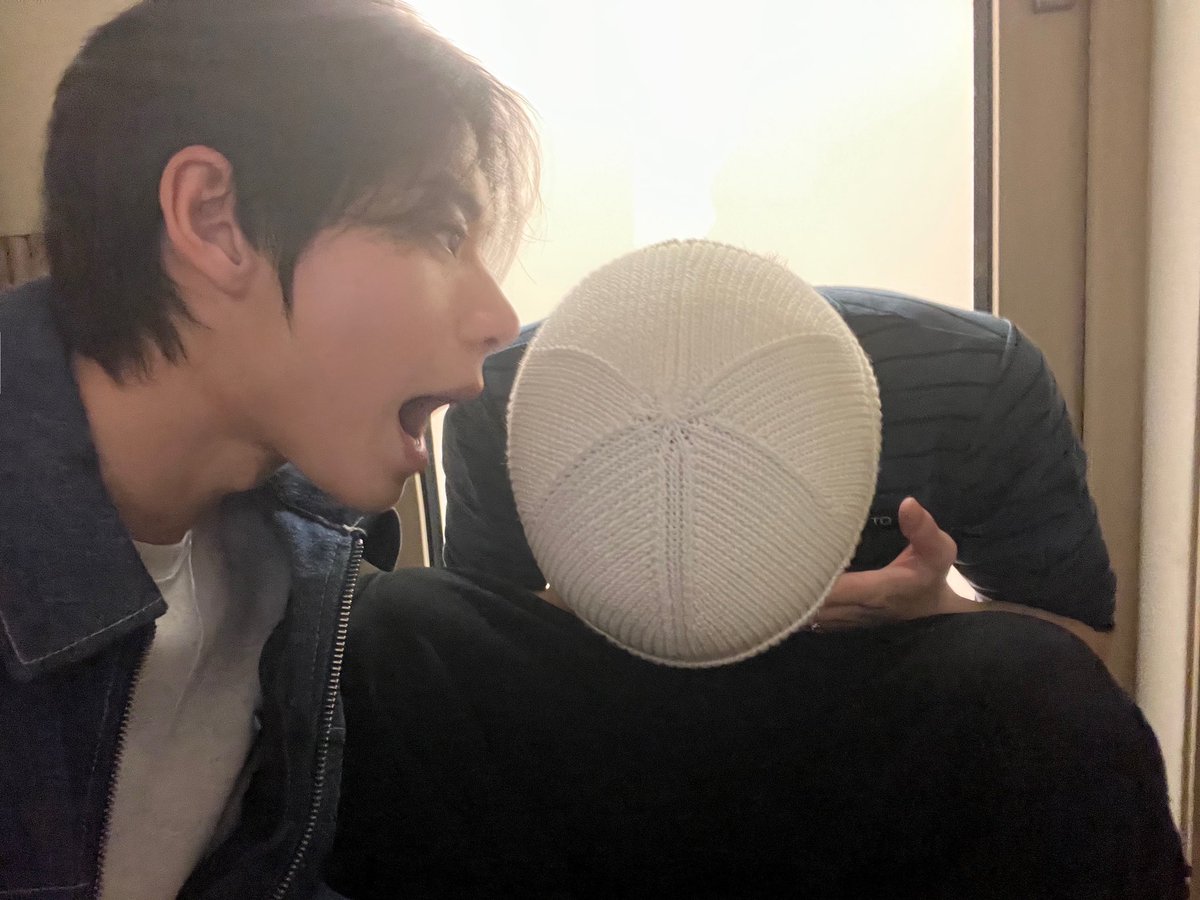 오늘의 먹방

#AHOF #아홉
#JEONGWOO #서정우