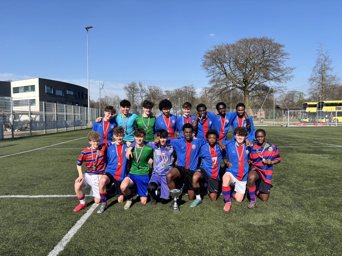 stambrosesports's tweet photo. ⚽️🏆 CUP WINNERS 🏆⚽️

Congratulations to the U16 Football team on becoming Trafford Schools Cup Champions after beating Wellacre Academy 3-0 in the final yesterday! 🔥

A fantastic way to finish the season! 🥇 https://t.co/xP3KuZwGrm