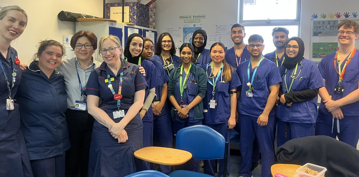 Chloe Wilkinson (@chloe91399) on Twitter photo Welcoming the new rotation of Junior Doctors to Surgery 🙌🏻💚🧡💙 <a href="/Leic_hospital/">Leicester's Hospitals</a> <a href="/Ward22Lgh/">Ward22LRI</a> <a href="/IvoneSousa91/">Ivone Sousa</a> Welcoming the new rotation of Junior Doctors to Surgery 🙌🏻💚🧡💙 <a href="/Leic_hospital/">Leicester's Hospitals</a> <a href="/Ward22Lgh/">Ward22LRI</a> <a href="/IvoneSousa91/">Ivone Sousa</a>