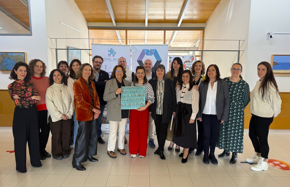 FMiradasTEA's tweet photo. 🔵Ayer, la ministra de @JuventudInfGob , @sirarego , visitó las instalaciones de Atención Temprana de Autismo Burgos para conocer de primera mano el programa #bbMiradas, una iniciativa de Fundación Miradas y @autismo_burgos , promovida por @autismo_espana https://t.co/ijwSTJgSxL