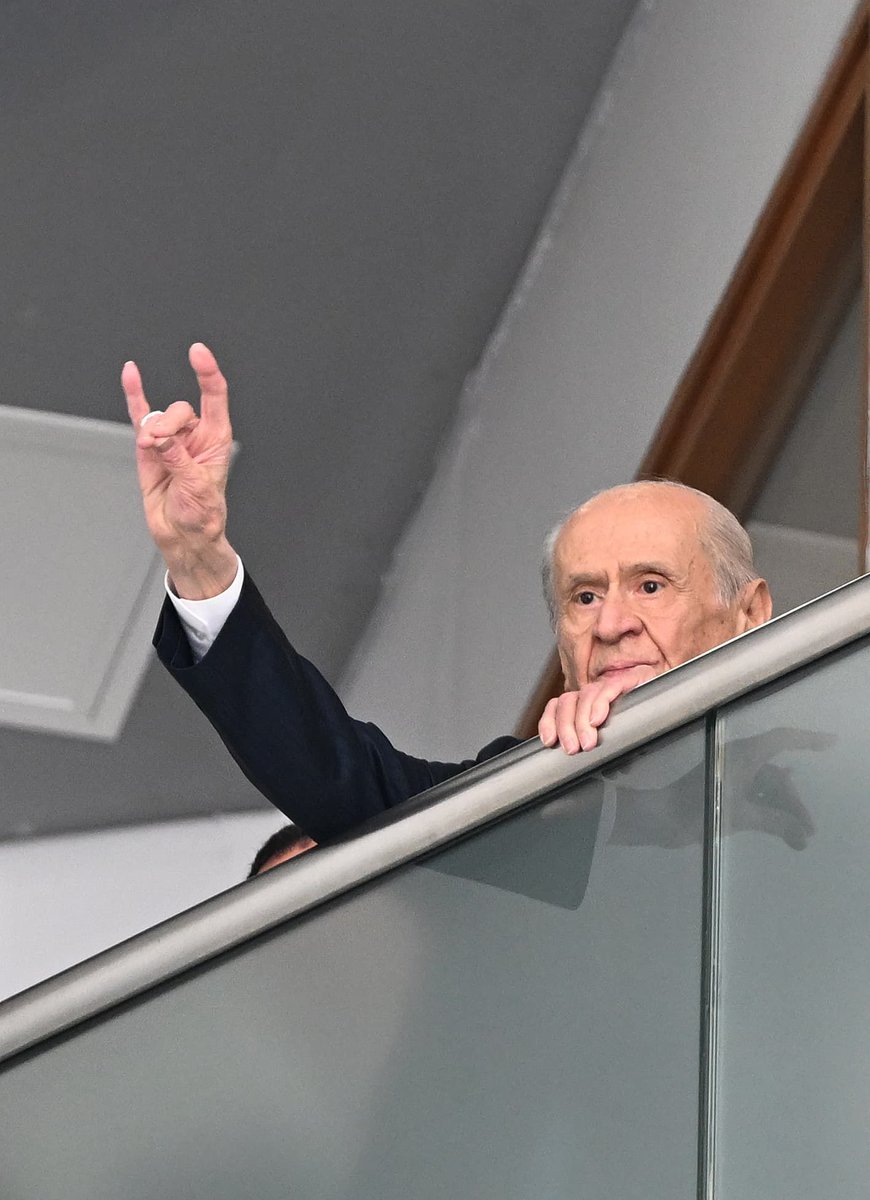 Adem Murat YÜCEL (@ademmuratyucel) on Twitter photo Türk Dünyası’nın Bilge Lideri, Genel Başkanımız Sayın Devlet Bahçeli Beyefendi, geçirdiği tedavi sürecini başarıyla tamamlayarak yeniden görevinin başına dönmüştür.
Allah başımızdan eksik etmesin.
<a href="/dbdevletbahceli/">Devlet Bahçeli</a> Türk Dünyası’nın Bilge Lideri, Genel Başkanımız Sayın Devlet Bahçeli Beyefendi, geçirdiği tedavi sürecini başarıyla tamamlayarak yeniden görevinin başına dönmüştür.
Allah başımızdan eksik etmesin.
<a href="/dbdevletbahceli/">Devlet Bahçeli</a>