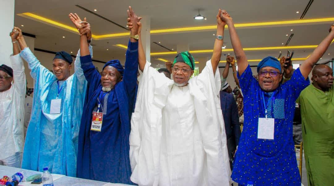 ThisIsOmoluabi's tweet image. #Omoluabi Progressives Will Be The Bedrock Of Responsible Leadership in Africa - Aregbesola
- As Tendency Holds Maiden Stakeholders/Leadership Conference on the theme: “ ALL FOR ONE, ONE FOR ALL”.
- “We must remain OMOLUABI in Words and Deeds” - Adesiji
facebook.com/61557583781197…