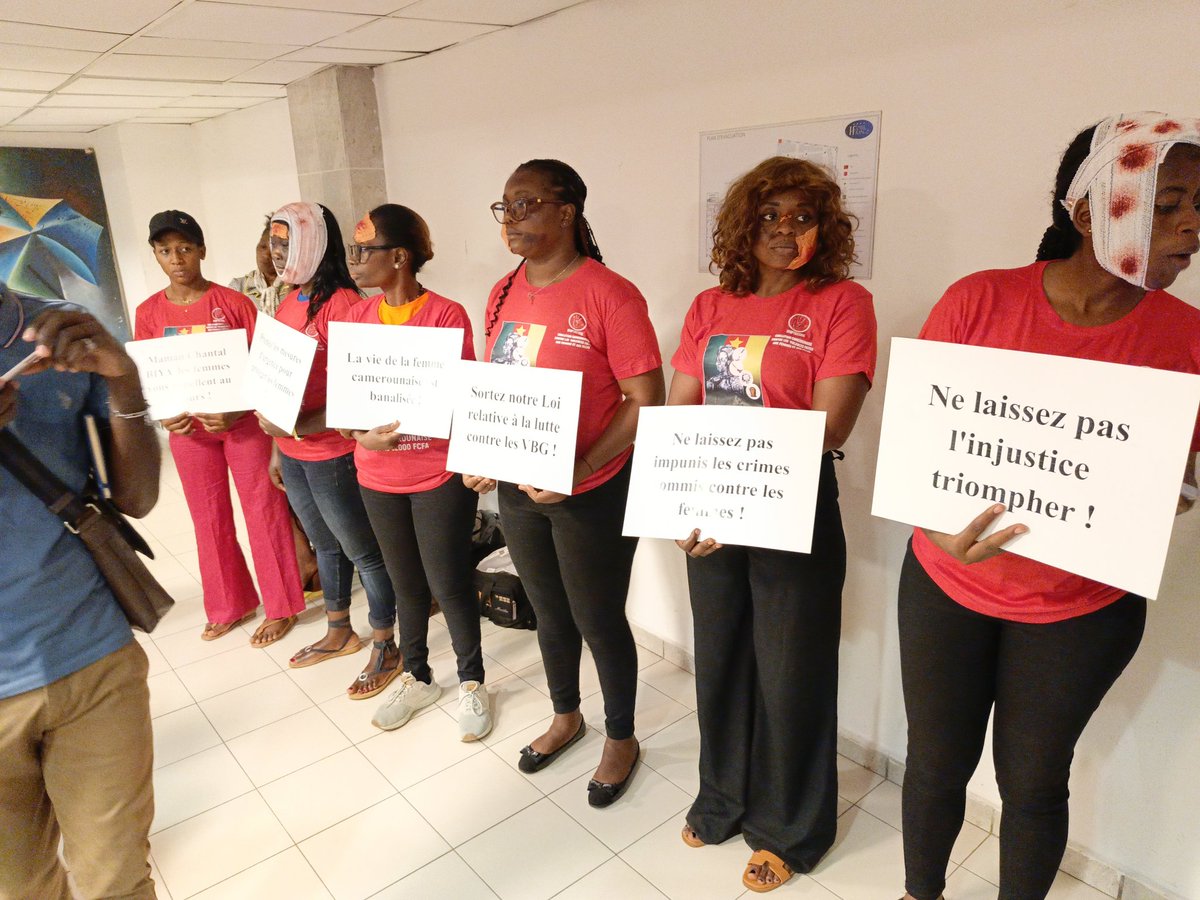 alvfouest's tweet photo. Une synergie d'action autour de la décision de justice rendue pour le cas #dianeyangwo , un féminicide révoltant pour une décision répugnante.....affiare à suivre,... Le Chef de l'Etat interpellé. 
Le Cameroun, et ses femmes porte le deuil🌹🙏🏼 https://t.co/gL3haSIzAt
