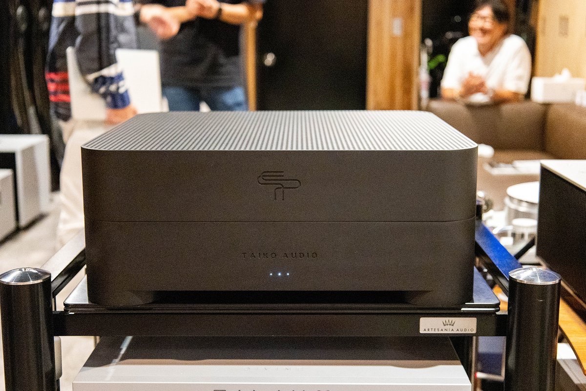 sisaudio's tweet photo. 昨年、土方先生と音元出版の筑井さんに当店にてタイコオーディオの取材をして頂き、本日ようやくファイルウェブに掲載して頂きました！

土方先生、筑井さんに、深く感謝申し上げます。

土方先生に、タイコオーディオについて熱く語って頂いております！ぜひご覧ください！！

https://t.co/gDBUxdBHGY