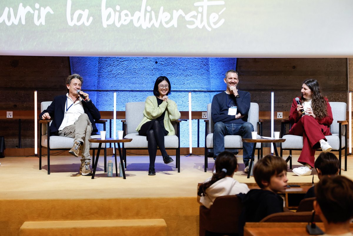 UNESCO_fr's tweet photo. 🐼🎬 Lors du dernier #UNESCOCampus, 400 élèves ont assisté à l’avant-première du film Moon le Panda réalisé par Gilles de Maistre, un récit fort pour éveiller les consciences à la #biodiversité !

Le 9 avril au cinéma.

Merci à @Gaumont &amp; @FondationEngie.

https://t.co/KsJspVhDcl https://t.co/1q44JWbYoh