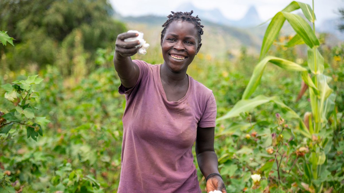 GOAL Global (@goal_global) on Twitter photo 🌱 From subsistence farming to a thriving agribusiness, Loyce Napeyok is building resilience and empowering her community in the Karenga District!
💪With support from GOAL’s #MarketsForYouth programme, graciously funded by <a href="/MastercardFdn/">Mastercard Foundation</a>, Loyce is creating a sustainable future 🌱 From subsistence farming to a thriving agribusiness, Loyce Napeyok is building resilience and empowering her community in the Karenga District!
💪With support from GOAL’s #MarketsForYouth programme, graciously funded by <a href="/MastercardFdn/">Mastercard Foundation</a>, Loyce is creating a sustainable future