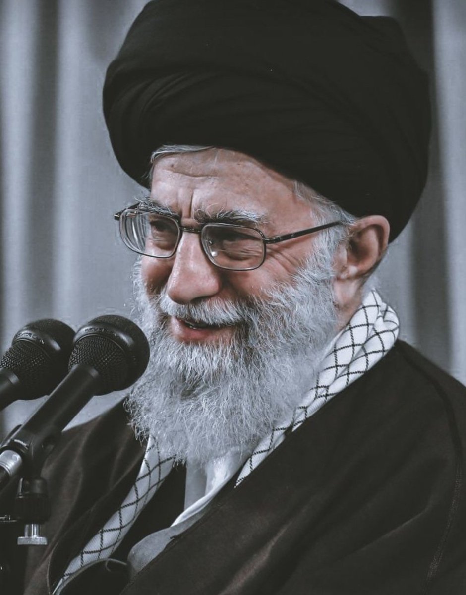سیاست‌های کلان و فرماندهی قوا، به‌دست رهبری حکیم و با تدبیر است.
چه در میدان دیپلماسی و مذاکره، چه در عرصه جنگ نظامی،
مردم ایران، فاتحان ماجرا هستند.
سناریو ممکن است عوض شود،
اما پایان یکی‌ست:
پیروزی ملت ایران
#حمایت_انقلابی