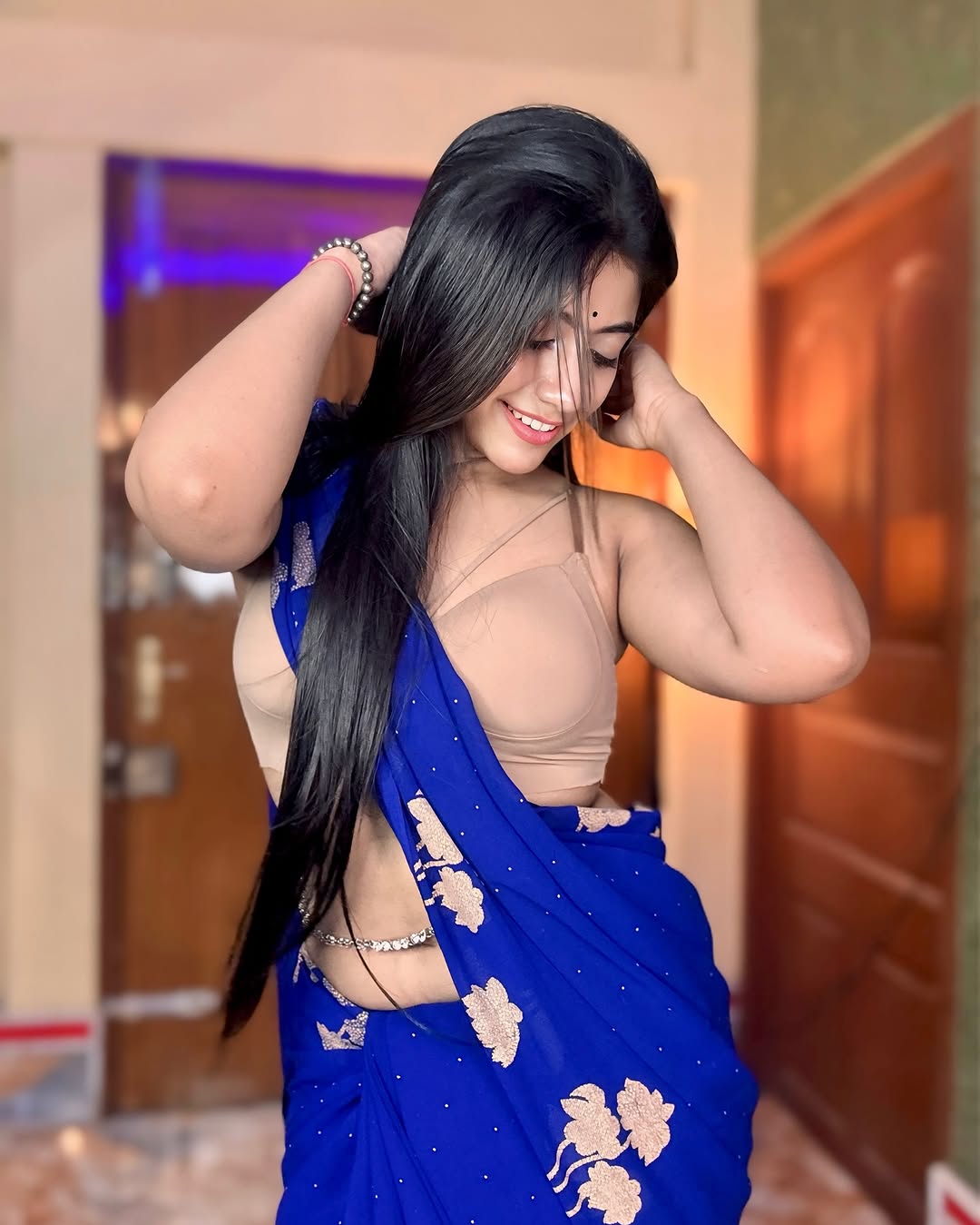 GnsYlYTW0AADbm1?format=jpg&name=large