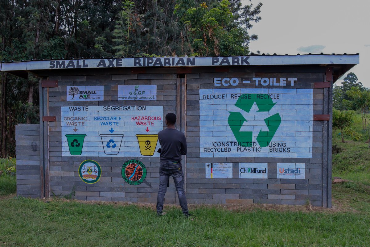 And this might blow your mind: the plastic they clean out of the Gatharaini River? They build toilets with it. Actual #eco-friendly, public-use toilets made from interconnected plastic bricks.
#SikilizaSautiYetu