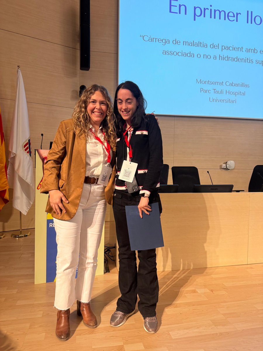 Societat Catalana de Reumatologia (@screuma) on Twitter photo 🥳Enhorabona a Montserrat Cabanillas (<a href="/parctauli/">Consorci Corporació Sanitària Parc Taulí</a>), Helena Borrell (<a href="/vallhebron/">Vall d'Hebron</a>) i Marta López (<a href="/ConsorciCSI/">Consorci Sanitari Integral</a> i <a href="/HospitalSantPau/">Sant Pau - Campus Salut Barcelona</a>) pels seus treballs, els 3 més ben valorats de la #DiadaReuma25!🏆👏🏻
Gran feina que contribueix a avançar en el coneixement i la pràctica reumatològica🔬 🥳Enhorabona a Montserrat Cabanillas (<a href="/parctauli/">Consorci Corporació Sanitària Parc Taulí</a>), Helena Borrell (<a href="/vallhebron/">Vall d'Hebron</a>) i Marta López (<a href="/ConsorciCSI/">Consorci Sanitari Integral</a> i <a href="/HospitalSantPau/">Sant Pau - Campus Salut Barcelona</a>) pels seus treballs, els 3 més ben valorats de la #DiadaReuma25!🏆👏🏻
Gran feina que contribueix a avançar en el coneixement i la pràctica reumatològica🔬