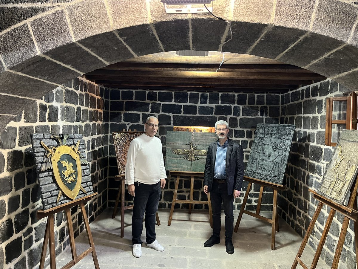 erbeymuharrem's tweet photo. Diyarbakır Sur içinde  Diyarbakır tanıtma vakfında 33 Medeniyet sergisini mutlaka gezin. @SeyhmusDiken https://t.co/90vRvMkoRm