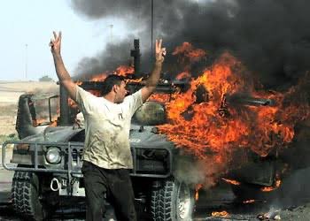 OthmanAbdM's tweet photo. منذ 21 عام وفي مثل هذا اليوم تم انطلاق معركة الفلوجة الاولى التي كبدت القوات المحتلة خسائر فادحة بالجيش والمعدات 

حيث انطلقت اكبر مقاومة للأحتلال بقيادة ابناء المكون السُني و سطرو من خلالها اروع ملاحم القتال 

4/4/2004 تأريخ ناصع بالبياض للمقاومة السُنية https://t.co/P6bttYsf7t